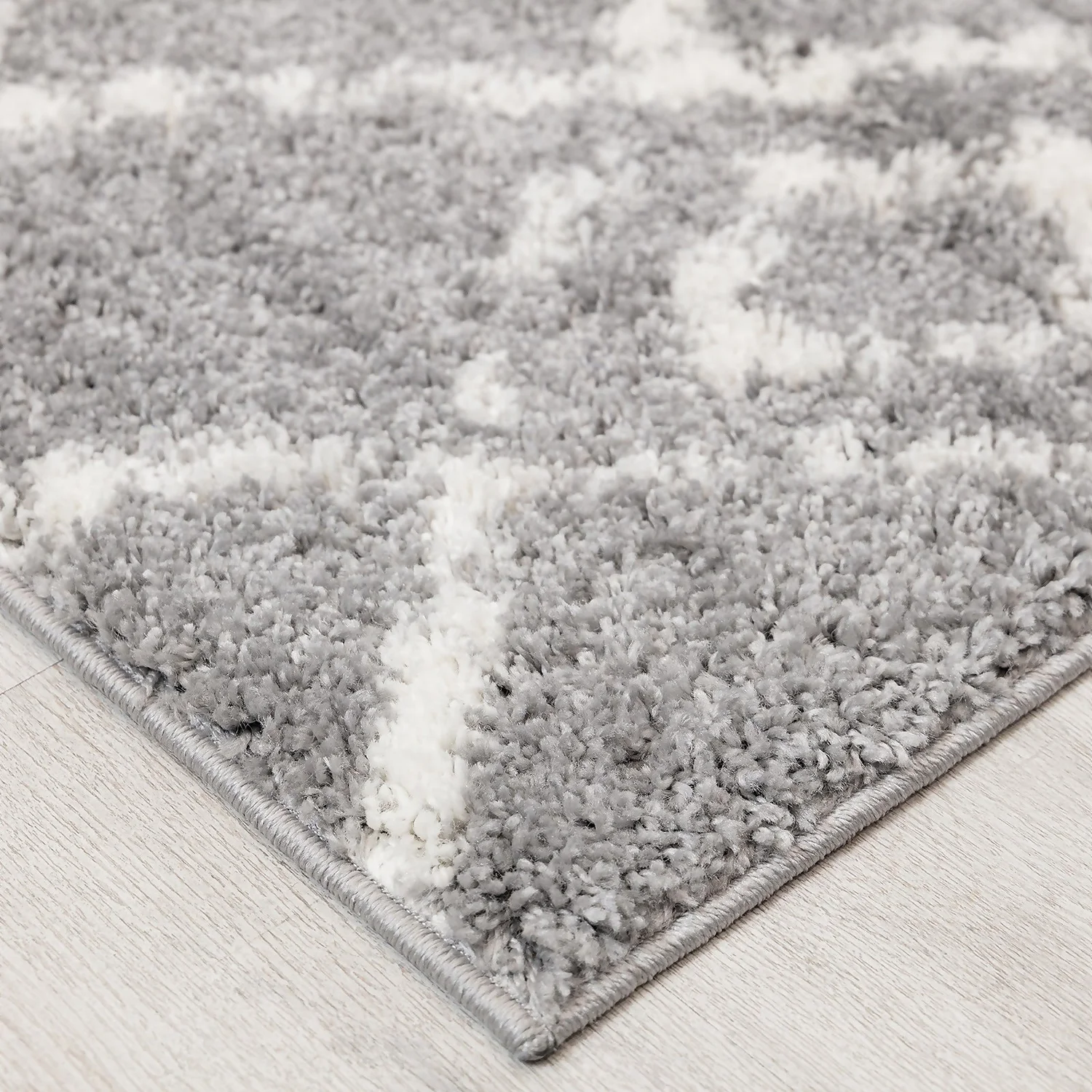 Deluxe Berber Shaggy Runner - Grey & White - 180x67cm 6 Deluxe Berber Shaggy Runner - Grey & White - 180x67cm - Image 4