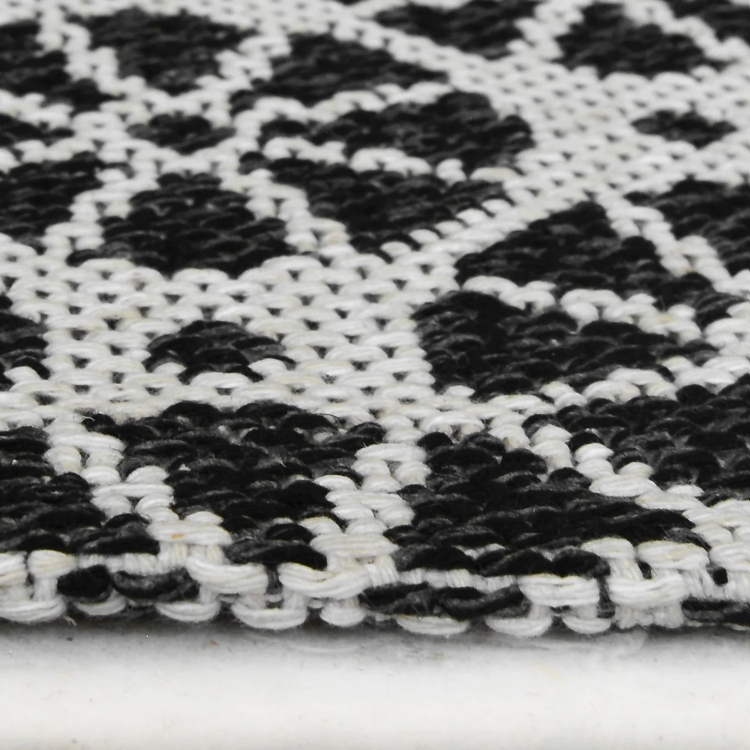 Recycled Cotton Starburst Rug - Monochrome - 100x150cm 6 Recycled Cotton Starburst Rug - Monochrome - 100x150cm - Image 4